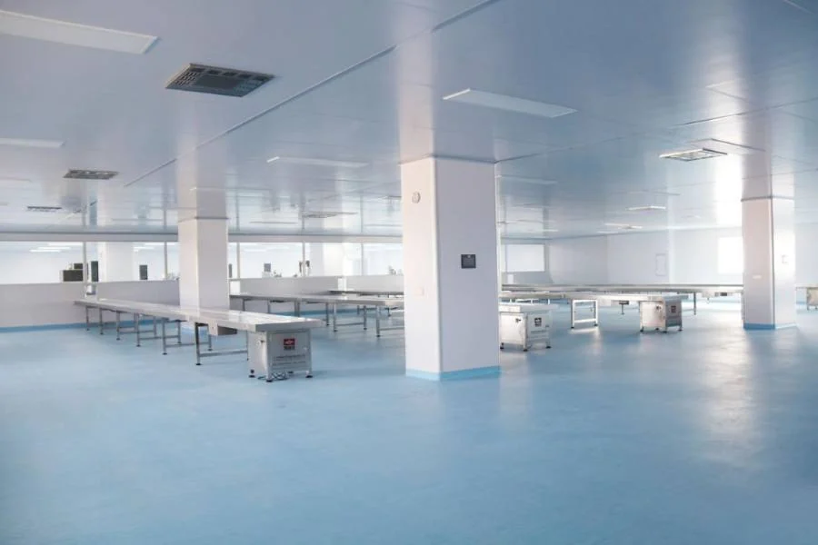 100,000-grade clean workshop